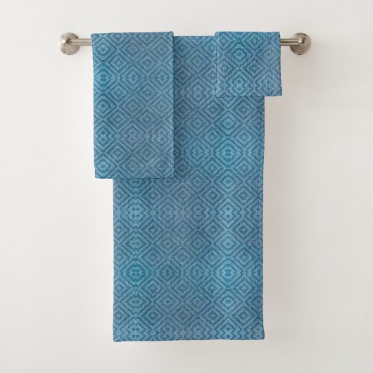 Two images of blue towels with a geometric diamond バスタオルセット