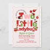 Two Little Ladybugs バースデー招待状 – 双子2歳用 招待状 (正面)