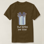 Two Moles per liter funny chemistry science2495 Tシャツ (デザイン正面)