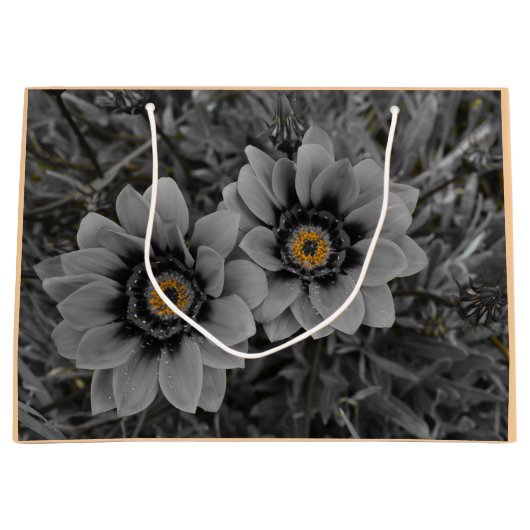 Two of a Kind ラージペーパーバッグ (正面)