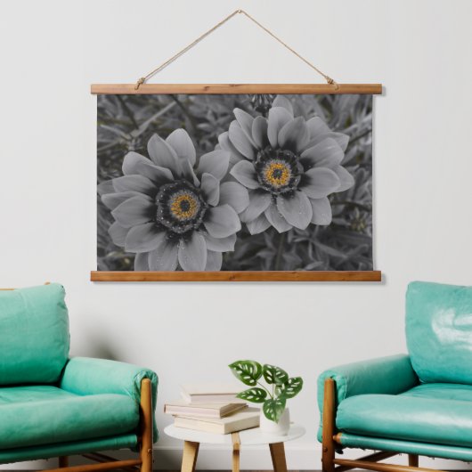 Two of a Kind 吊り下げ型タペストリー (リビング)