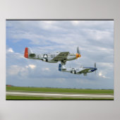 Two P51 Mustangs Flying By._WWII Planes ポスター (正面)