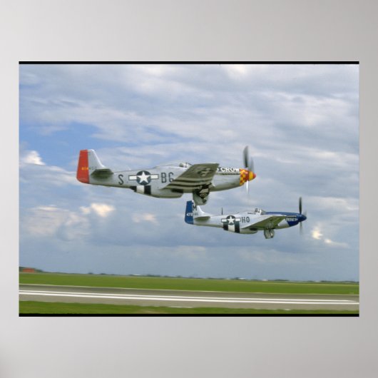 Two P51 Mustangs Flying By._WWII Planes ポスター (正面)