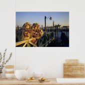 Two People in Carnival Masks, Venice (Italy) ポスター (キッチン)