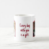 Two Photos Red Gift Box and Bow Frame コーヒーマグカップ (中央)