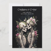 Two Romantic Gothic Human Skeletons Embracing セーブザデート (正面)