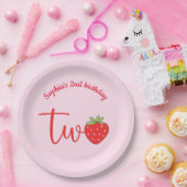 Two Strawberry Birthday Pink ペーパープレート (パーティー)