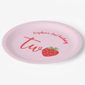 Two Strawberry Birthday Pink ペーパープレート (アングル)