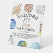 Two The Moon | モダン宇宙 2歳の誕生日装飾 台座サイン (正面)
