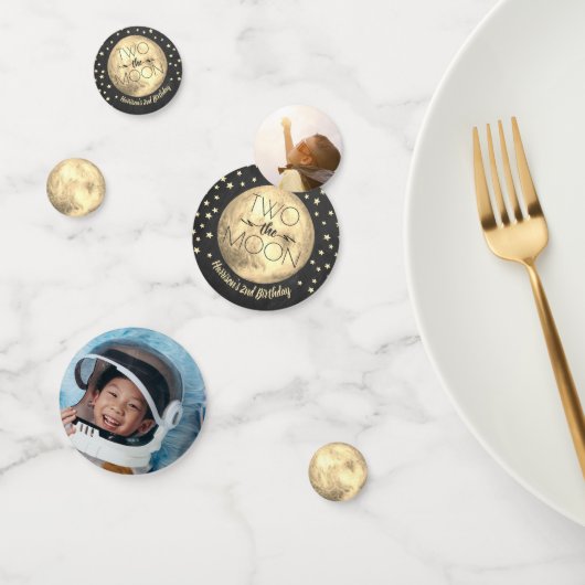 Two The Moon 2nd Birthdayパーティー写真 コンフェッティ (グループ)