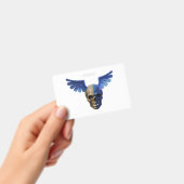 Two-Toned Skull with Blue Stylized Wings バッジ (手持ち)