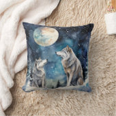 Two Wolves in Winter クッション (ブランケット)