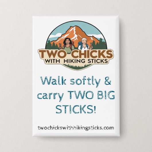 TwoChicks 矩形ボタン (静かに歩け) 缶バッジ (正面)