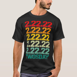 TWOSDAY February 22nd 2022 Funny 22222 Retro Vinta Tシャツ