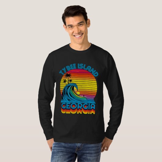 Tybee Island Georgia Retro Throwback Surf & Beach Tシャツ (正面フル)