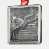 Tyghの谷、オレゴンのすべてのインドのロデオ。 Clint メタルオーナメント (左)