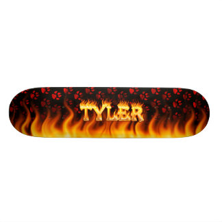 Tylerのスケートボードの火および炎の設計 スケートボード