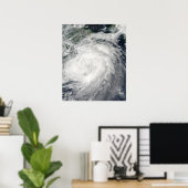 Typhoon Morakot over China ポスター (ホームオフィス)