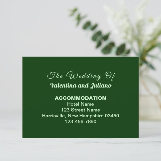 Typography Style Dark Green Wedding Accommodation エンクロージャーカード (スタンド正面)