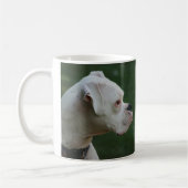 "Tysson"の白いボクサー犬の写真のマグ コーヒーマグカップ (左)