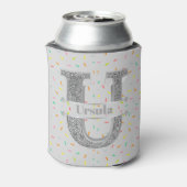 Uイニシャルパーソナライズされたシルバーモノグラムあなたの名前 缶クーラー (缶裏面)