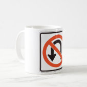 Uターン標識トラフィック安全道路記号 コーヒーマグカップ (正面左)