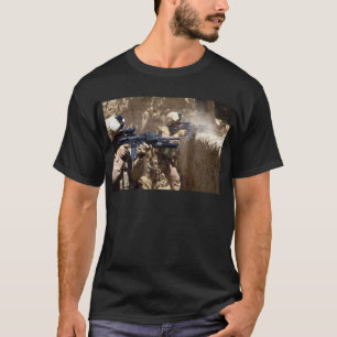 U.S. アフガニスタンのヘルマンド州の海兵隊員 Tシャツ