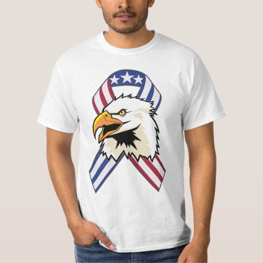 U.S. 愛国心が強いワシの旗 Tシャツ (正面)