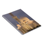 UAE、ドバイ。ブルジ·アル·アラブと夕べするモスク ノートブック (右側)