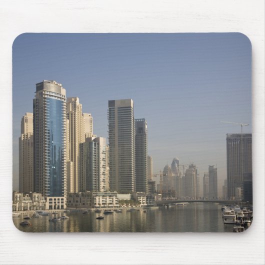 UAE、ドバイ。マリーナタワーズボート付きいかり。 マウスパッド (正面)