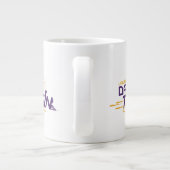 UAlbany Daneトレインのロゴ ジャンボコーヒーマグカップ (裏面)