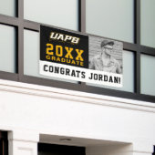 UAPBゴールデンライオン卒業 横断幕 (ビルの外側)