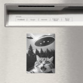 UFOおもしろいエイリアンドローンの猫セルフィー マグネット (インサイチュ (食洗機))