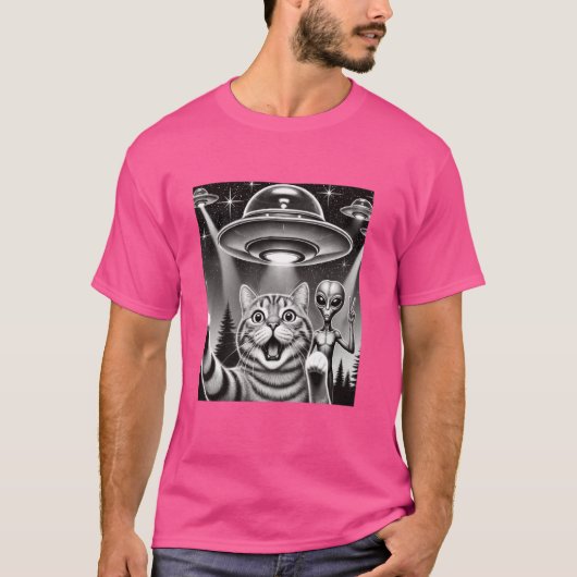UFOおもしろいエイリアン誘拐試験機付き猫セルフィー Tシャツ (正面)