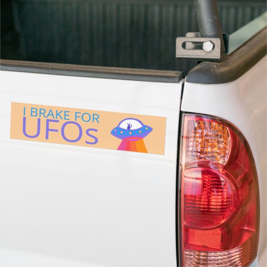 UFOかわいいエイリアン宇宙船にブレーキ バンパーステッカー (トラック上)