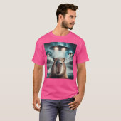 Ufoとのキャピバラセルフィー Tシャツ (正面フル)