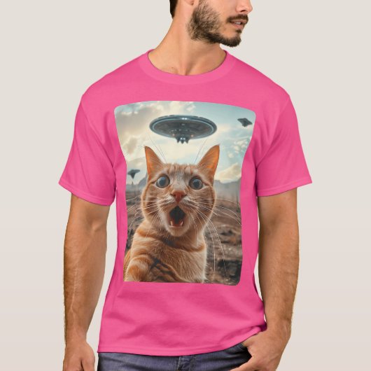 Ufoとの地球外遭遇猫の自撮り Tシャツ (正面)