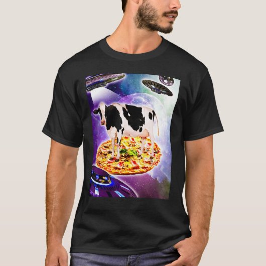 UFOと宇宙でピザに乗る牛 Tシャツ (正面)