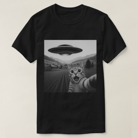 UFOと宇宙船と猫の面白自撮り Tシャツ (デザイン正面)
