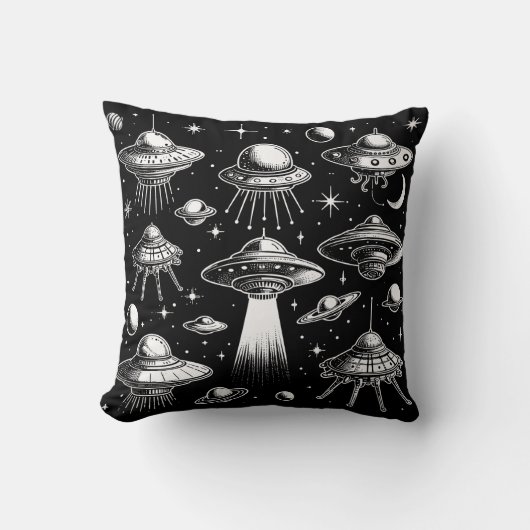 UFOと飛んでいるソースSci Fi クッション (正面)