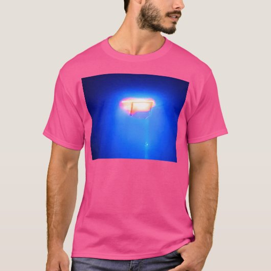 Ufoのアップロード Tシャツ (正面)