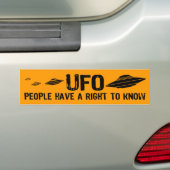 UFOの人々に権利が知るべきあります バンパーステッカー (車上)