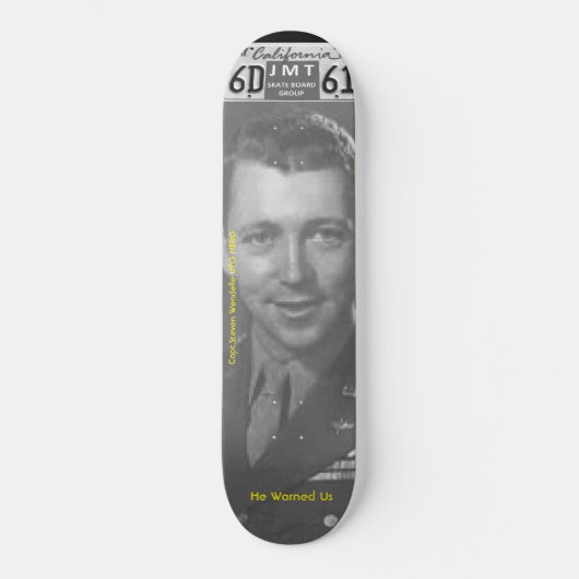 UFOはスケートボ実在ーボード スケートボード (正面)