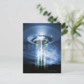 UFOは人間を誘拐しながら地球の上でホバリング。 ポストカード (スタンド正面)