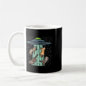 Ufoエイリアン宇宙愛人おもしろいWに拉致された猫 コーヒーマグカップ (左)