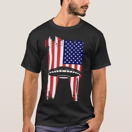 Ufoエイリアン誘拐七月の4thギフトUsa国旗Alie Tシャツ (正面)