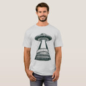 UFOコロッセオ - ユニークで奇抜な遭遇 Tシャツ (正面フル)