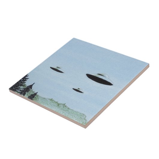 UFOトリオ タイル (側面)