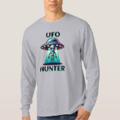 UFOハンター | UFOとエイリアンを使用したAi Art Tシャツ (正面)