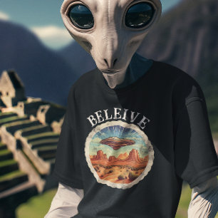 UFO信じ宇宙船グランジ Tシャツ